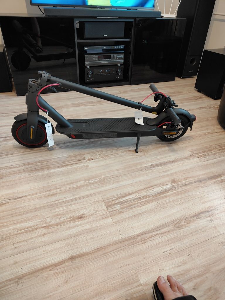 Hulajnoga elektryczna Xaiomi Mi Scooter Pro 2 z 2024 ,2 gen ,600W.