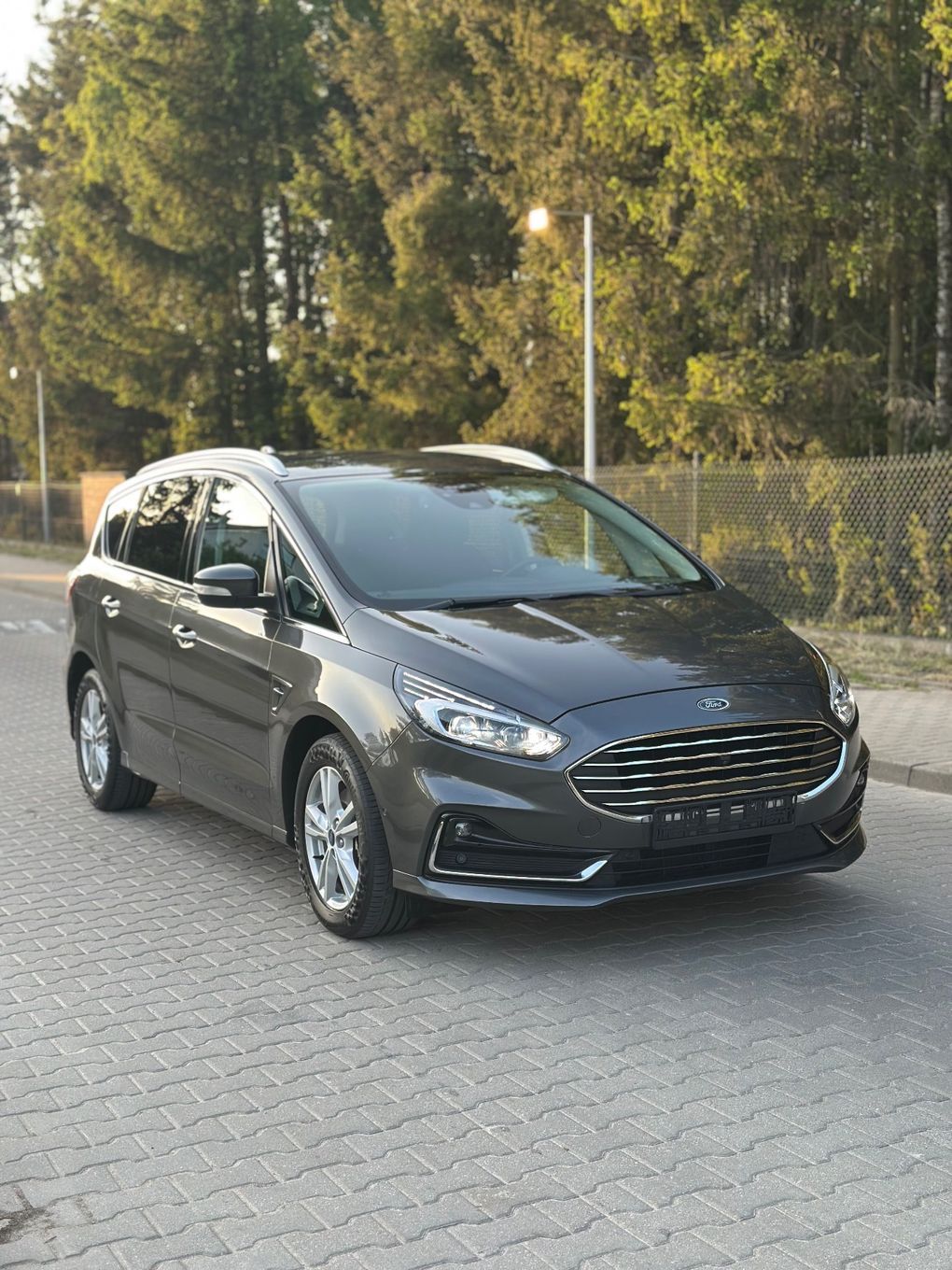 Ford S-Max TITANIUM *Led*Radar*Kamery*Hak