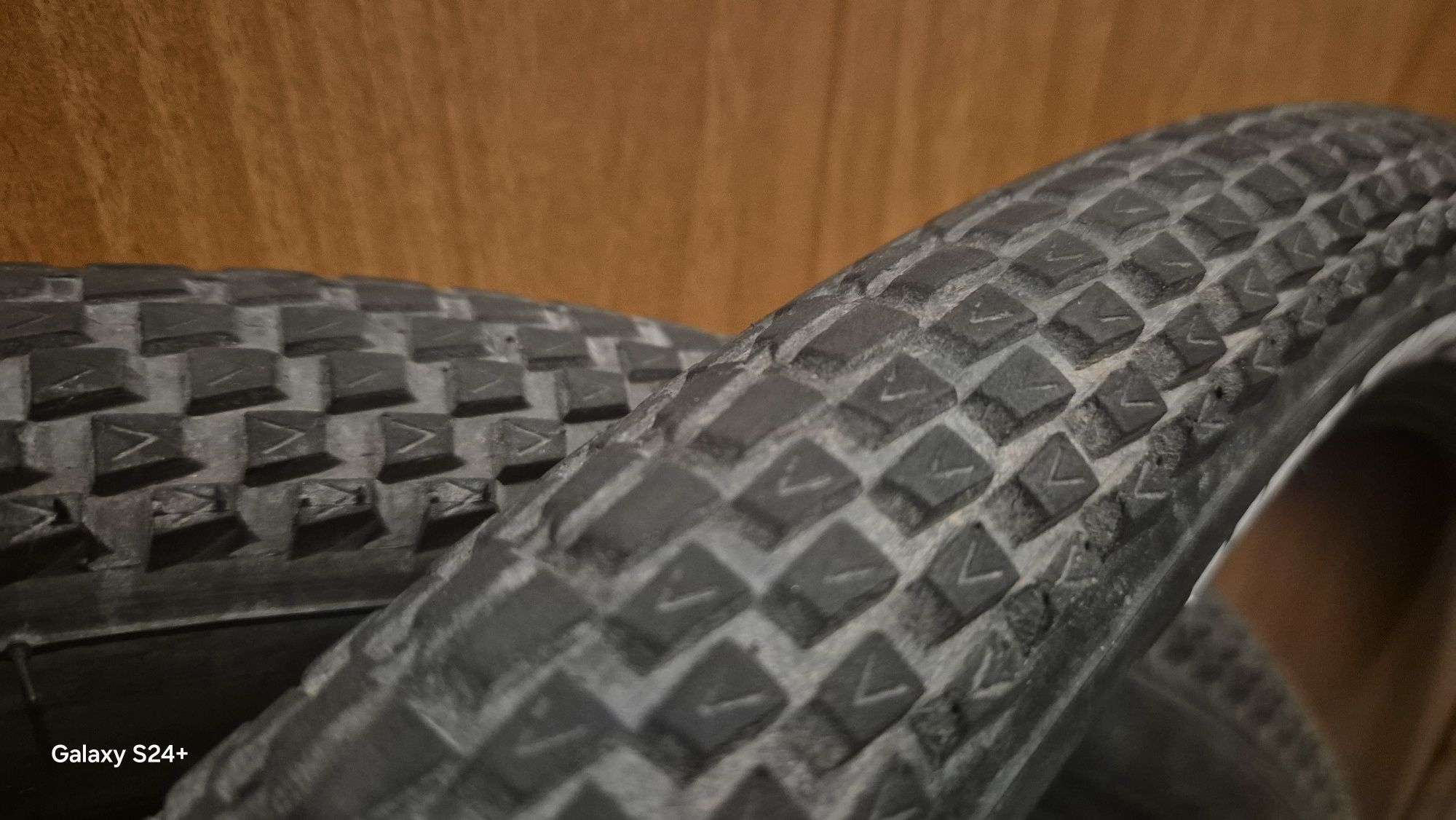 Opony MTB Dirt 26x2.25 Vee Tire Co XCV 2 sztuki