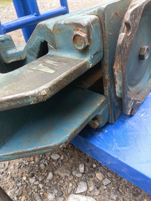 Imadło stołowe warsztatowe 150 mm z obrotnicą 38kg, sprawne w 100%