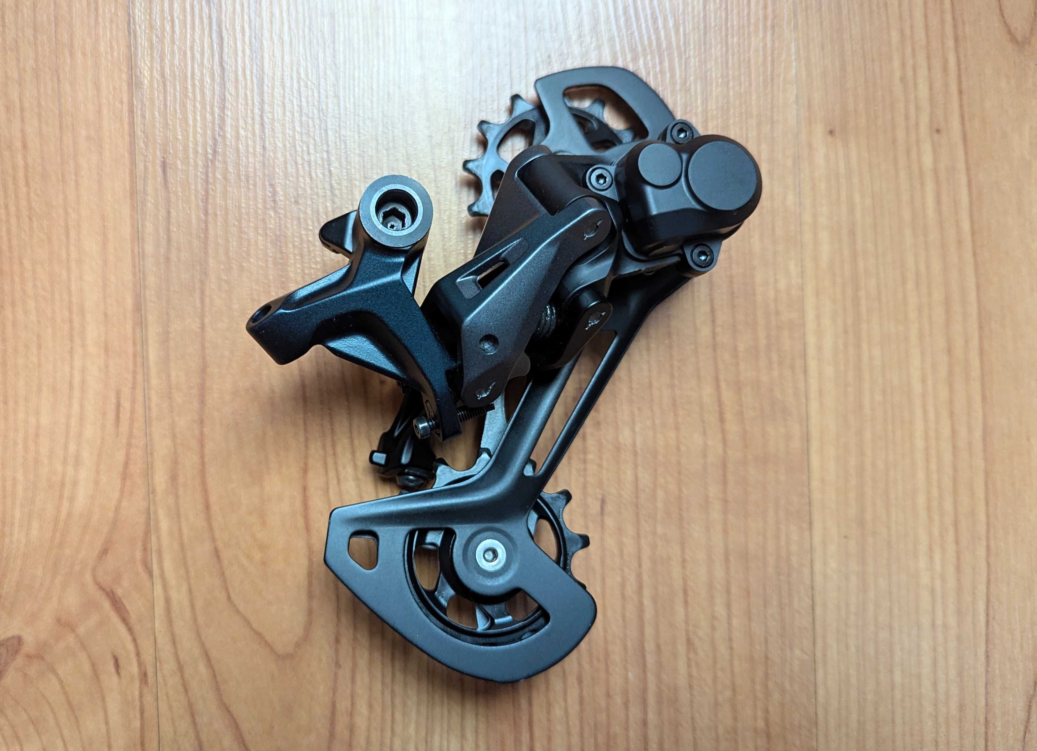 Переключатель задний Shimano RD-M7120-SGS SLX SHADOW+ 10-12-ск.