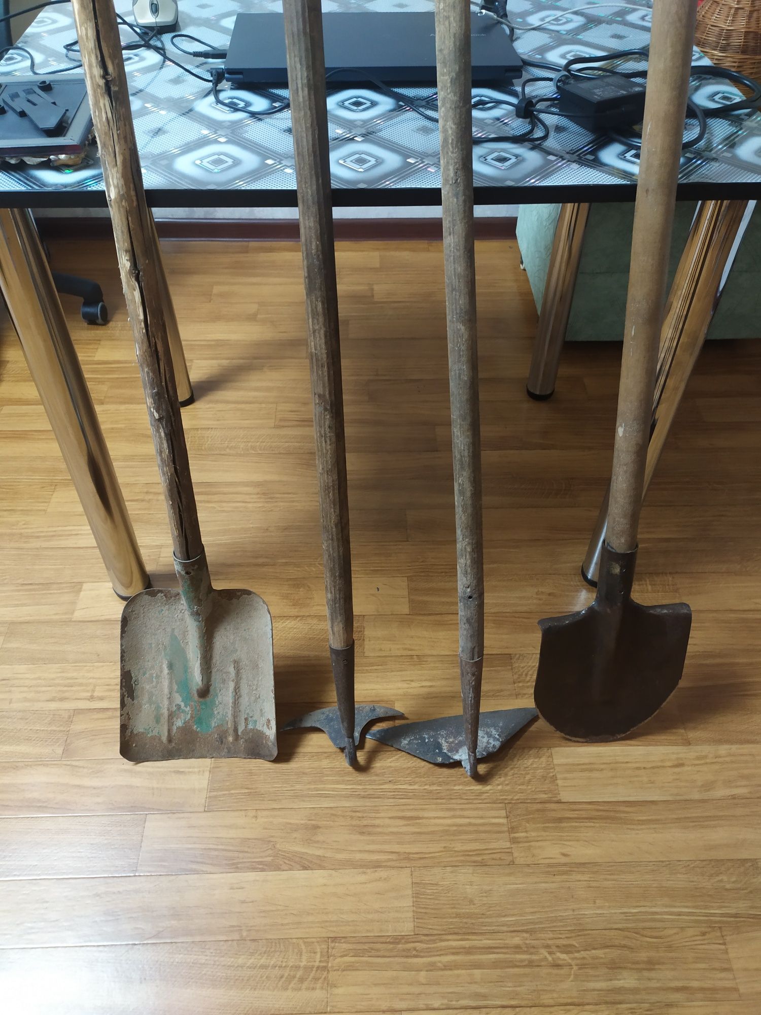 Продам сельхоз инвентарь.