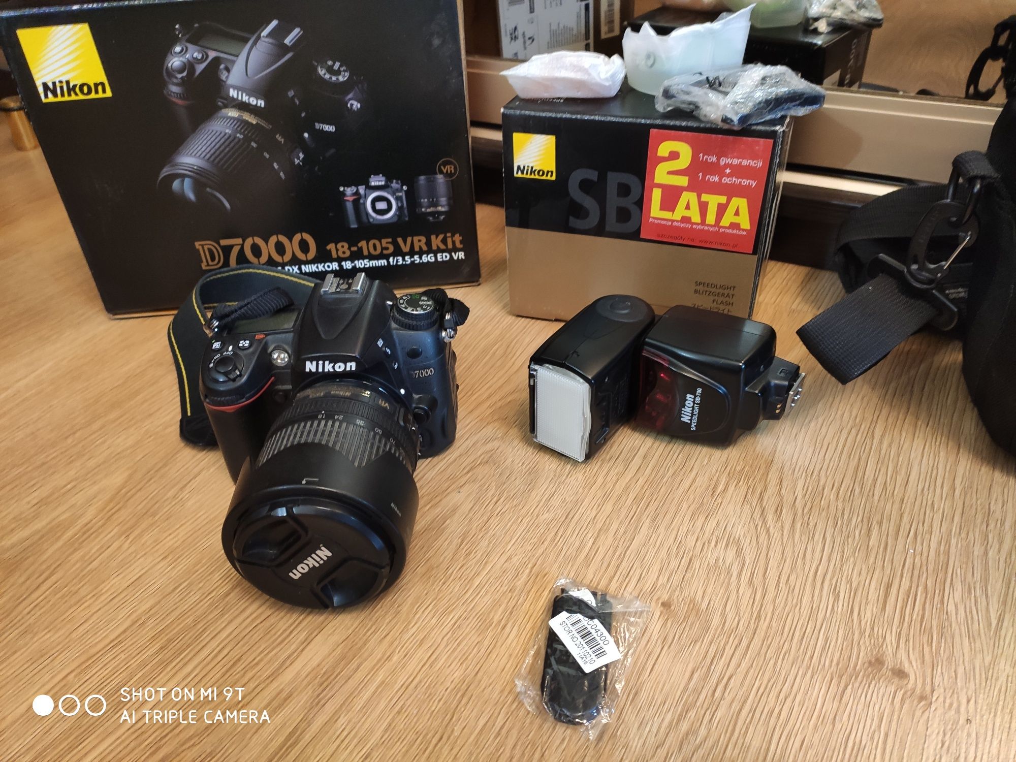 Nikon D 7000 sd 700 фотоаппарат и вспышка