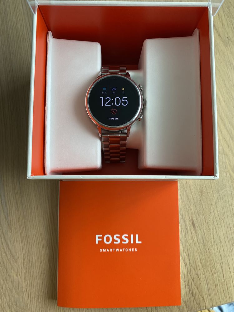 Smartwatch Fossil Venture Q model DW7F1