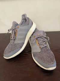 Ténis Adidas PureBoost 2.0 cinzento