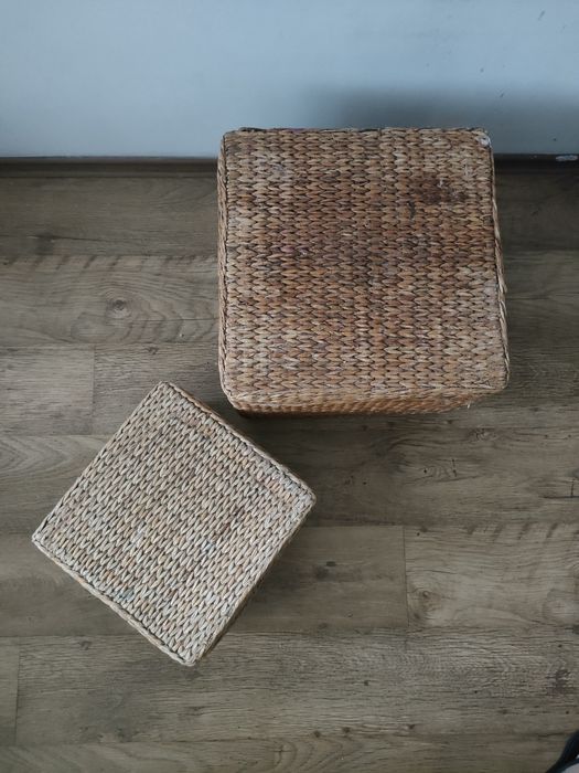 rattanowe siedzisko puf schowek Ikea vintage