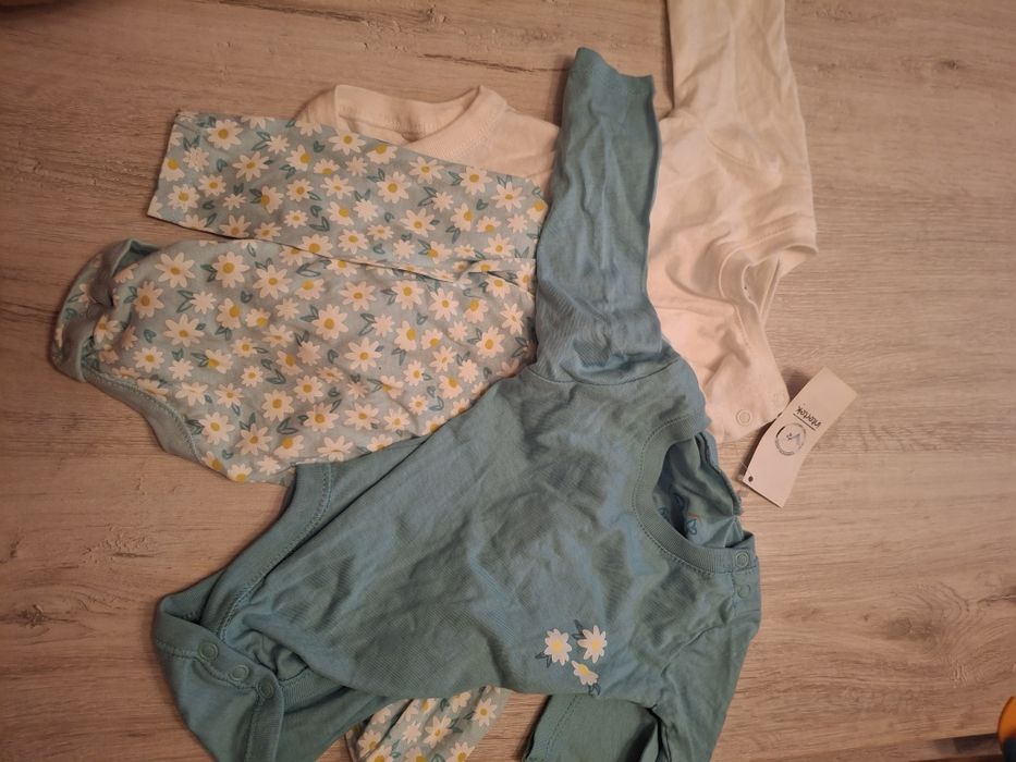 Body dziewczęce, dla dziewczynki rozmiar 68 3-pak. Marki intertek