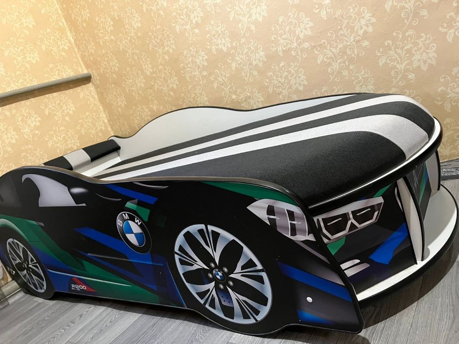 Продам ліжко-машина спальне місце 1770/840