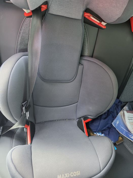 Cadeirinha de criança para automóvel