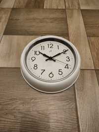 Nowy biały zegar ścienny 24 cm