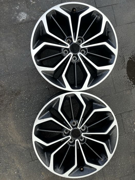 Felgi aluminiowe Ford 5x108 R18 8j Et55 otw 63.4 nr B39