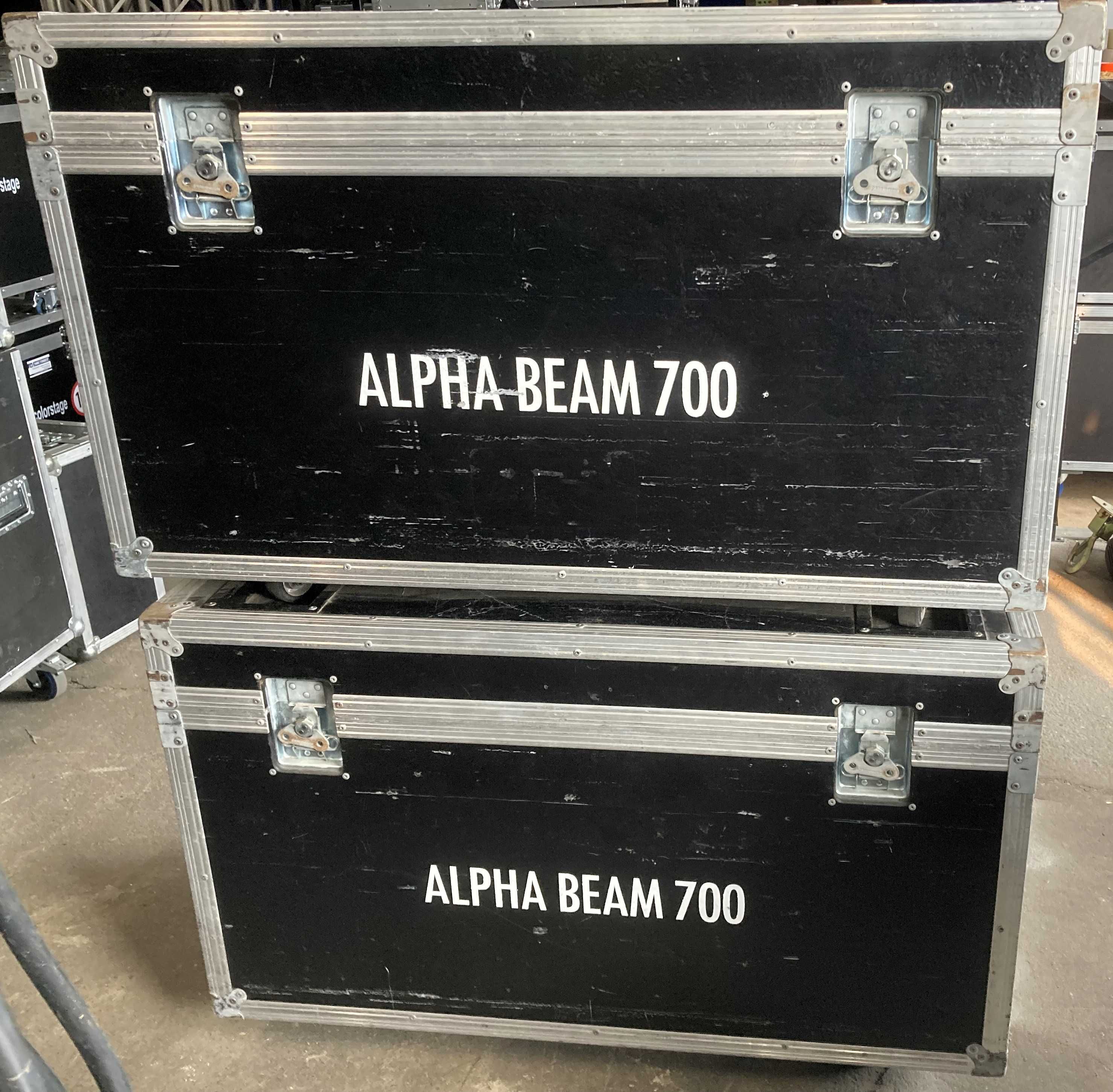 CLAY PAKY Alpha Beam 700 (4 szt.) + case