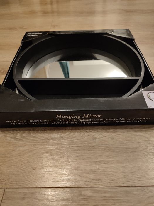 Nowe czarne lustro łazienkowe z półką