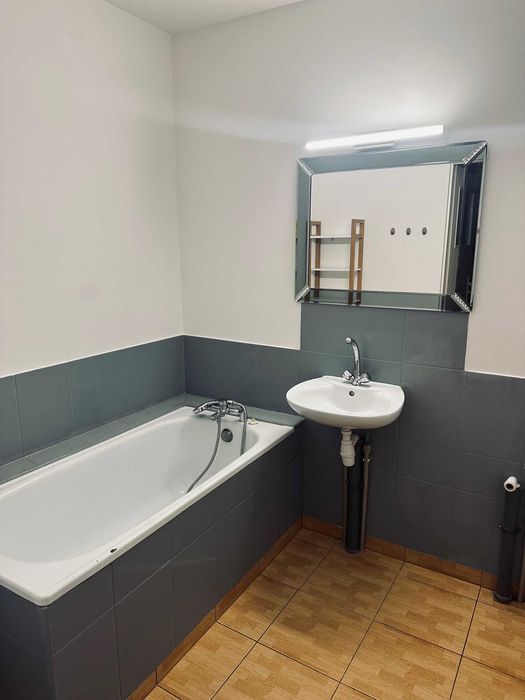 Nowy Dwór Gdański ,3-pokoje, centrum