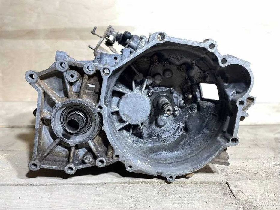 Продам-МКПП-Мітсубісі-аутландер-2.0-бензін.