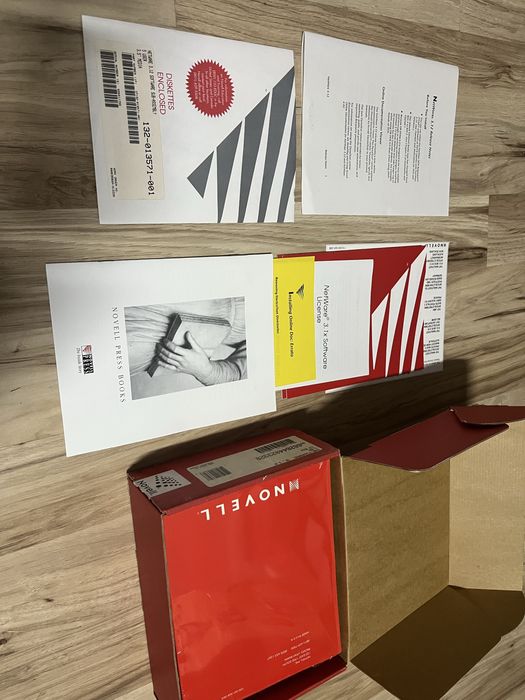 Novell Net Ware 3.12 retro vintage