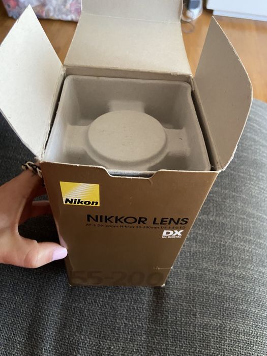 Nikon AF-S DX Zoom-NIKKOR 55-200mm f/4-5.6G IF-ED *EX*  e