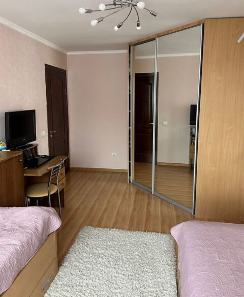 Дворівнева 3 кім проспект Злуки