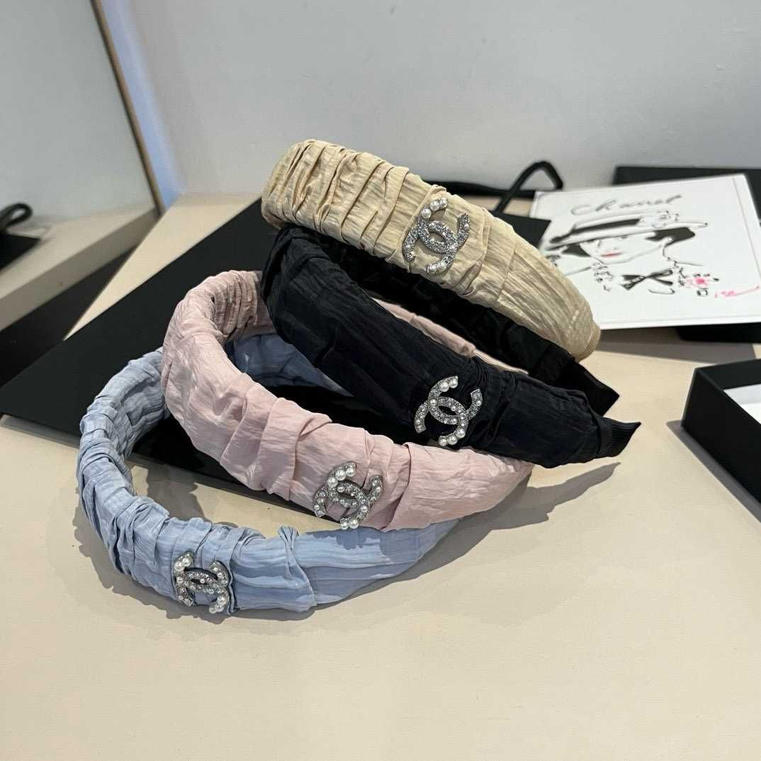 Opaska na głowę Chanel, spinaczka do włosów