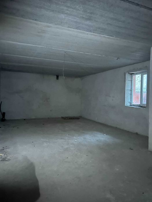 Продаж комерційного приміщення на вул. Озерна 3, площа 85.4 кв.м