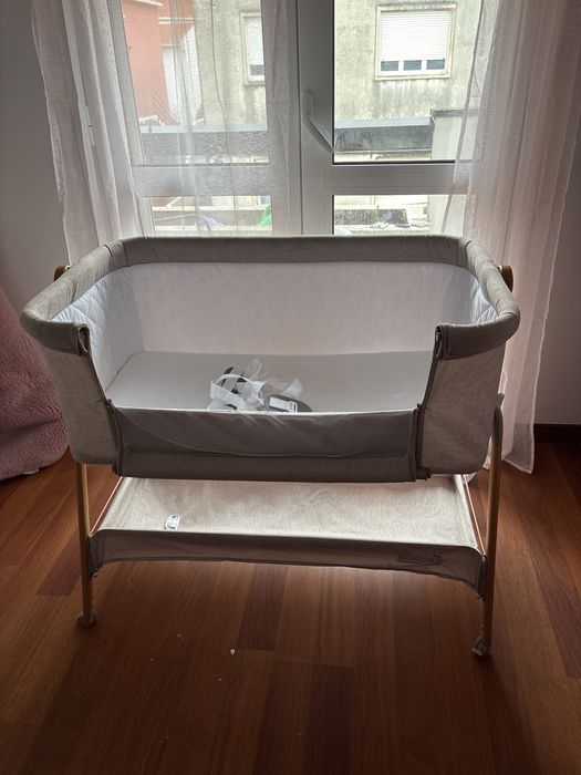 Berço Co-sleeping Chipolino “Sweet Dreams” — Lateral Rebatível