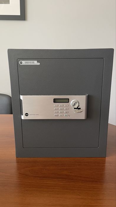 Cofre YALE fechadura eletrónica