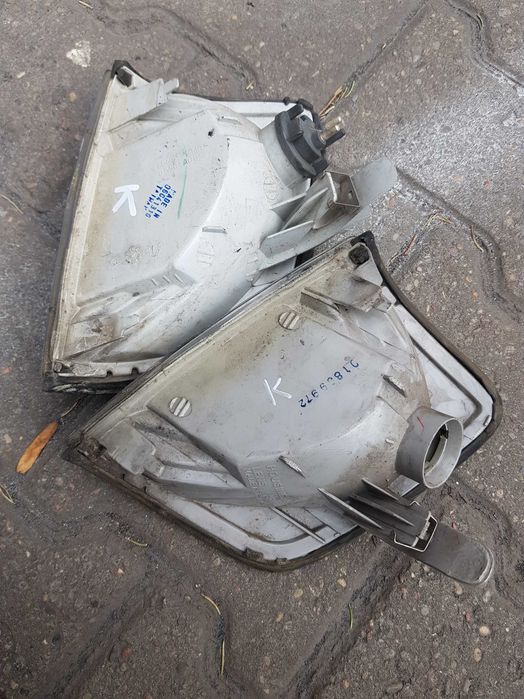 Kierunkowskaz oryginalny Mercedes 124