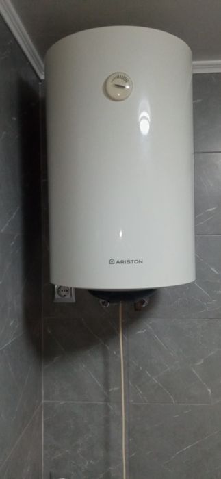 Бойлер Арістон mod SG 80 R PL