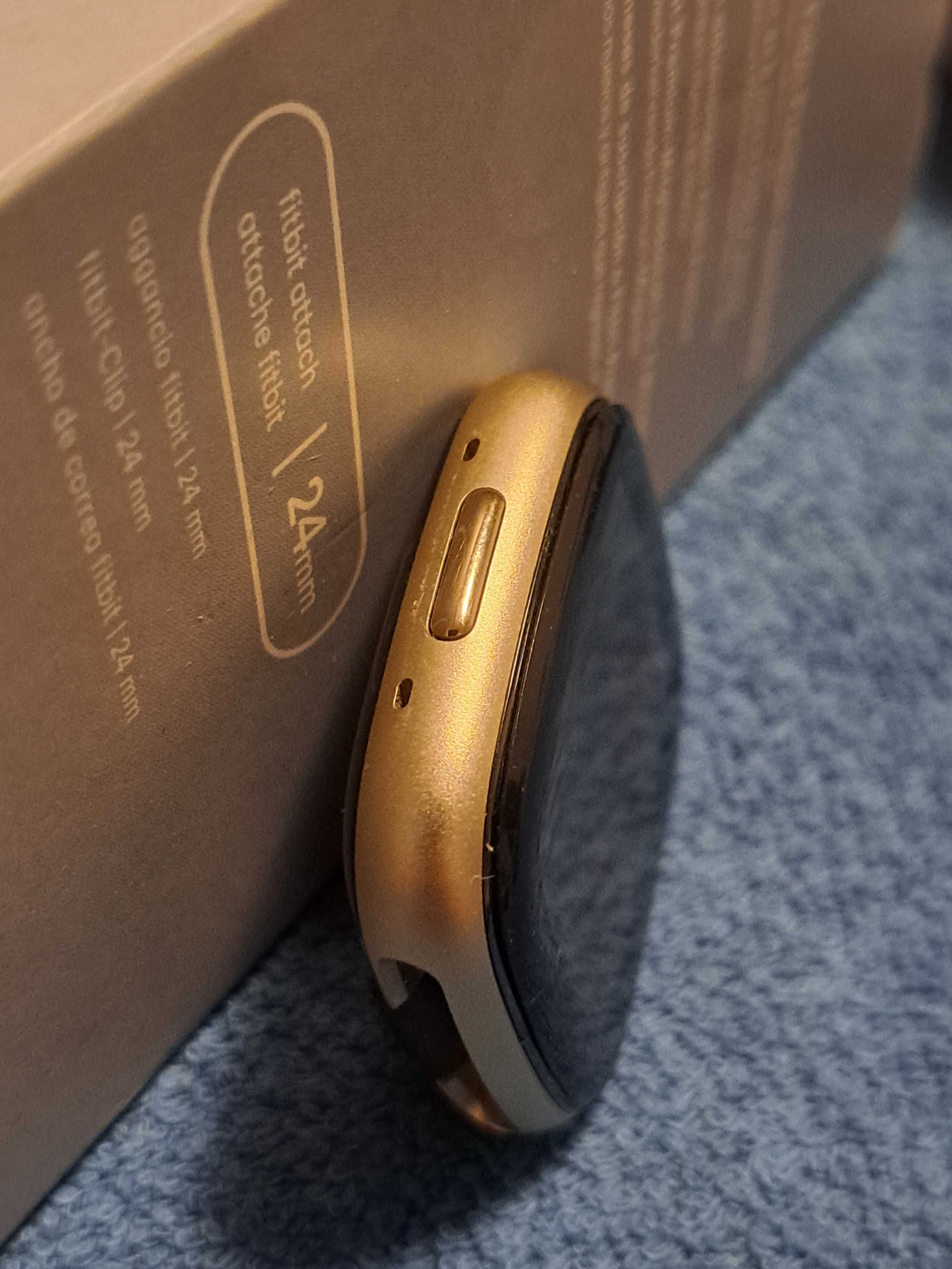 Smartwatch Fitbit sense 2 gold + 5 opasek