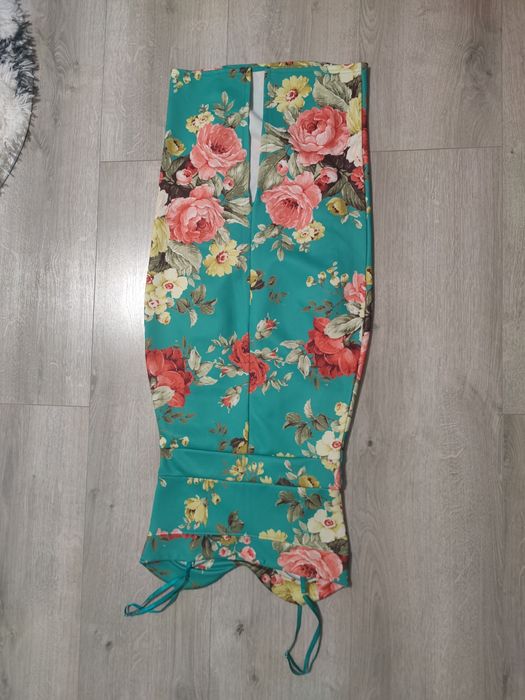 Sukienka kwiaty midi S