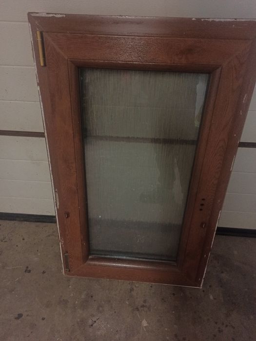 Okno z demontażu 100x62