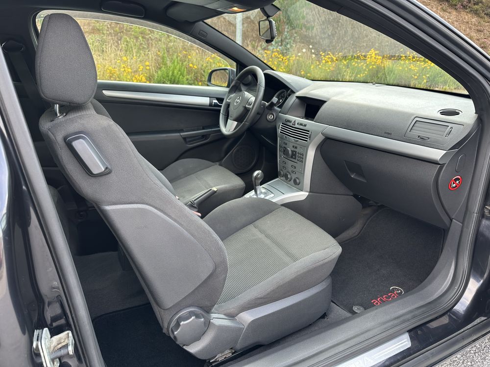Opel Astra GTC 1.4 GPL Automático