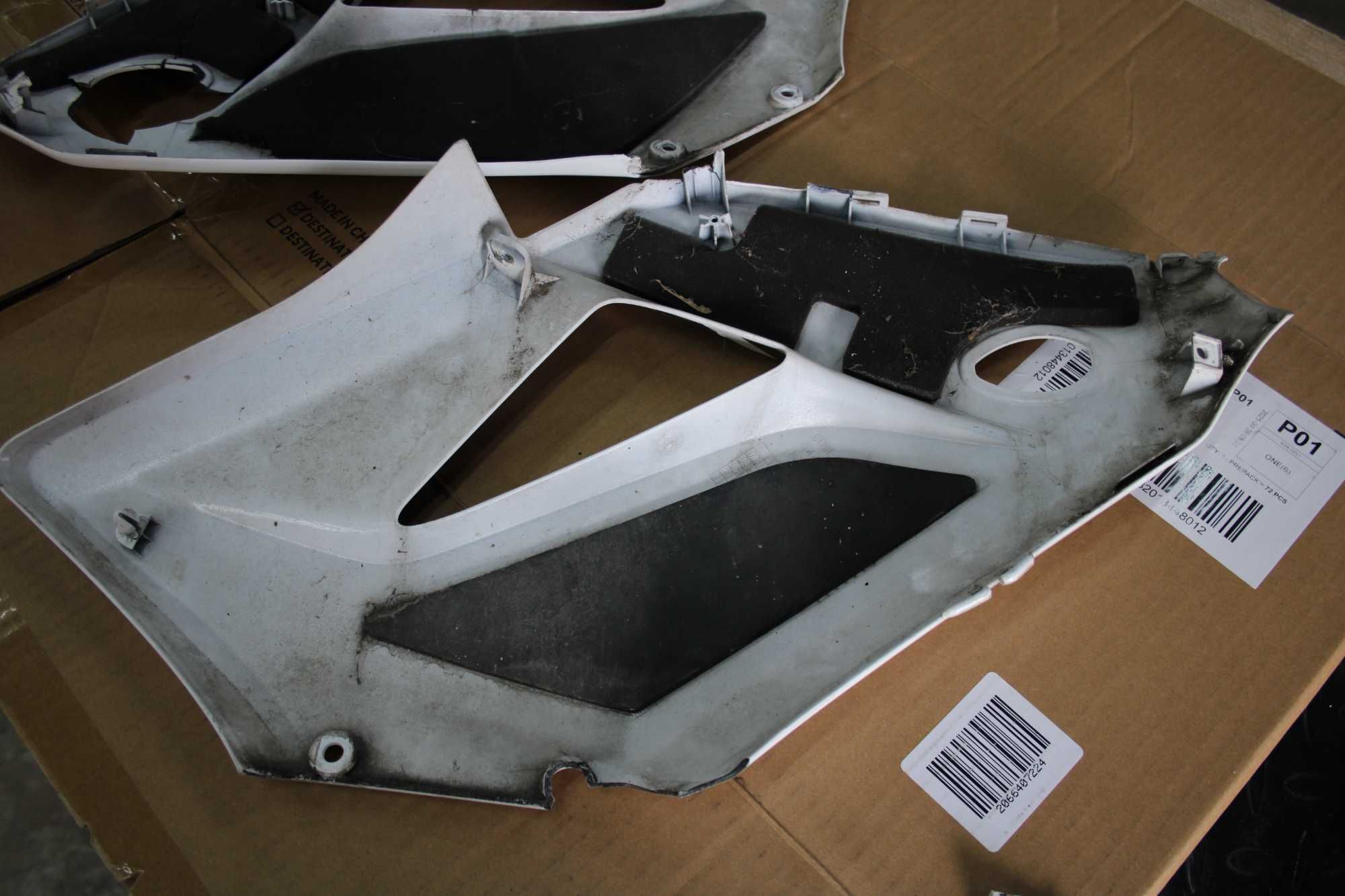 Lewa Prawa Owiewka Boczek Plastik Honda CBR 125 JC39 07-10
