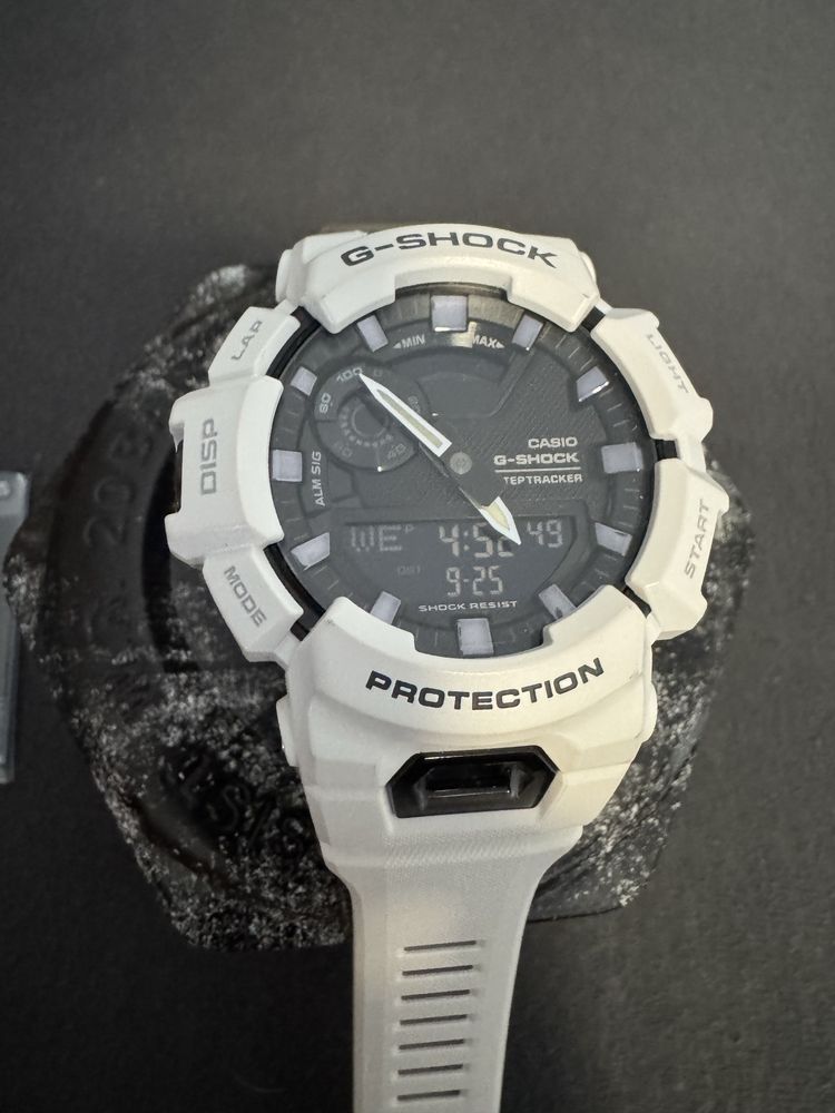 Casio G-SHOCK G-SQUAD GBA-900-7AER bluetooth zegarek sportowy