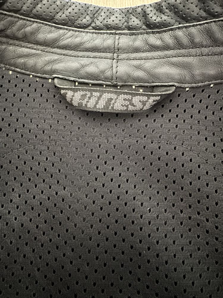 Шкіряна Мото куртка Dainese в ідеальному стані