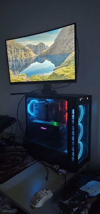 Komputer PC Ryzen 5 3600 , 16GB ram, RADEON RX 5700 XT Monitor AOC 24"