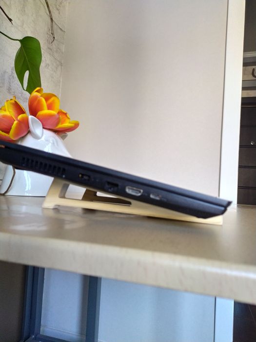 Підставка під ноутбук