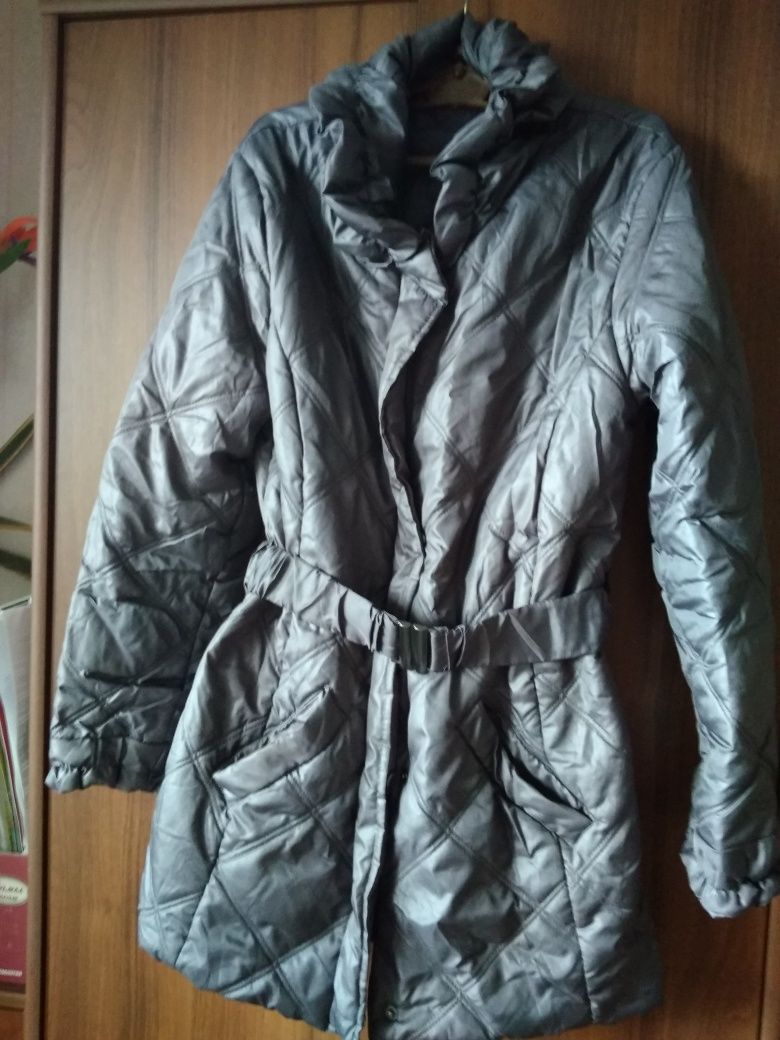 Курточка осенняя или на теплую зиму