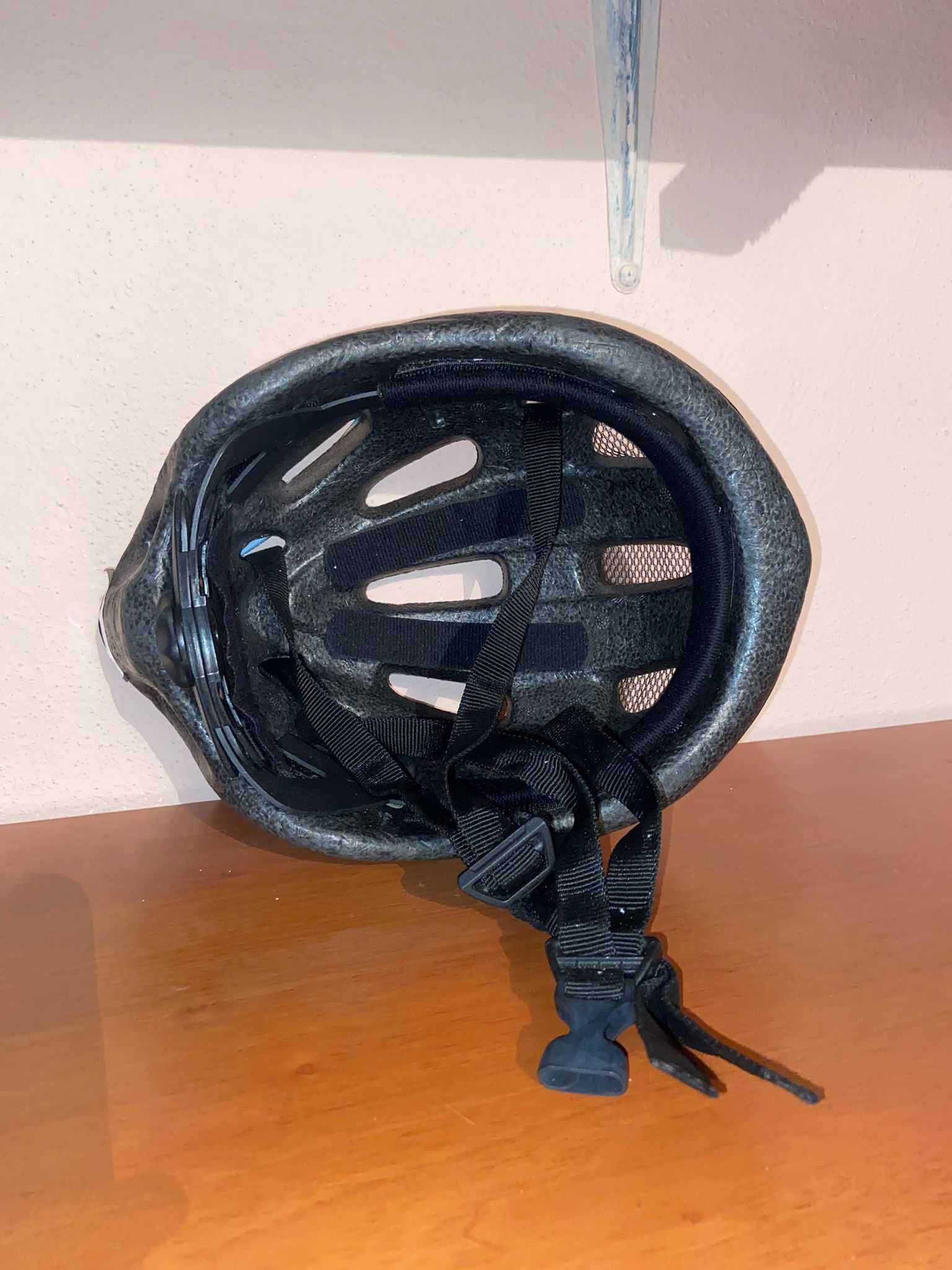 Capacete para bicicleta ou patins