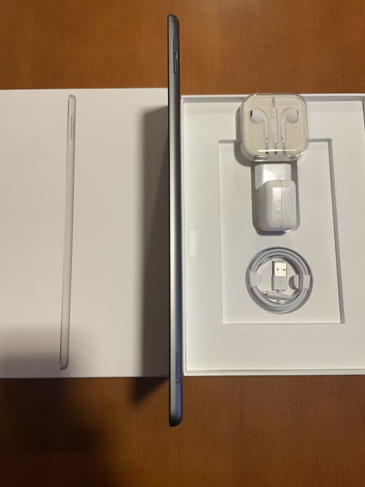 iPad 8 2020 - Wifi+Cellular (32Gb) impecável c/oferta Penci 2 +EarPods