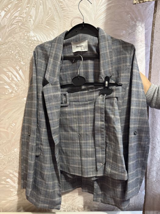 Костюм піджак+спідниця-шорти STRADIVARIUS