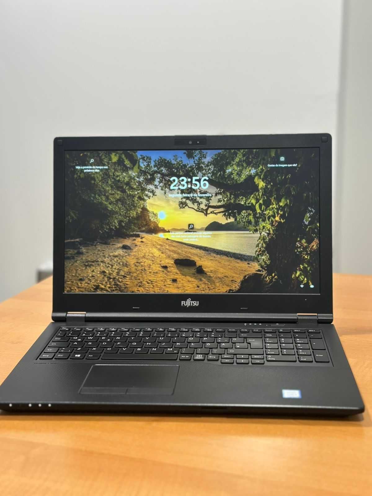 Fujitsu LifeBook E558 Core i5 - 16GB - 512GB SSD