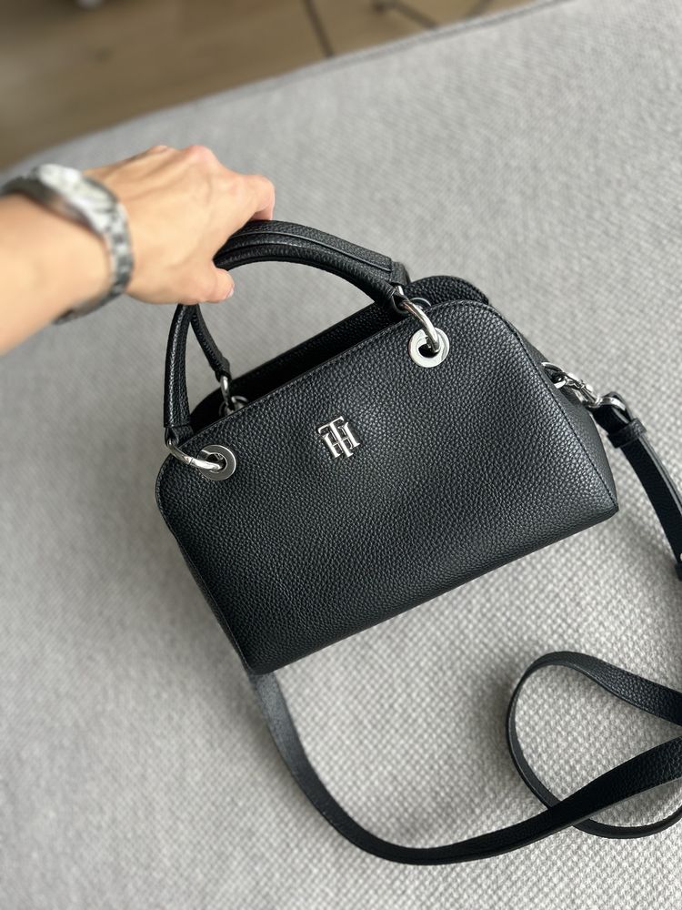 Nowa torebka tommy hilfiger