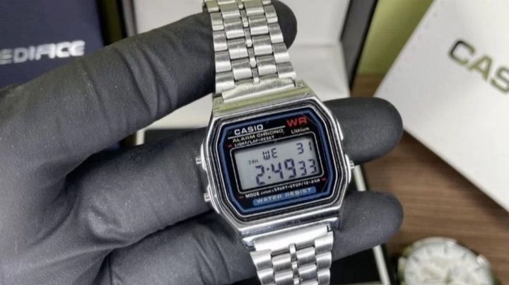 Часи Casio ретро