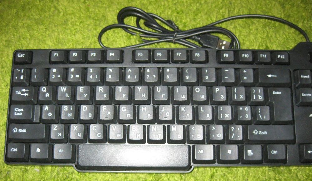 Продам нову комп'ютерну USB - клавітуру Maxter КВ-111-U (чорна).