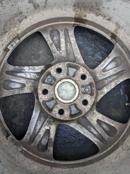 Felgi Aluminiowe Alu Alufelgi 5x114.3  16' 7J ET 53 Mazda