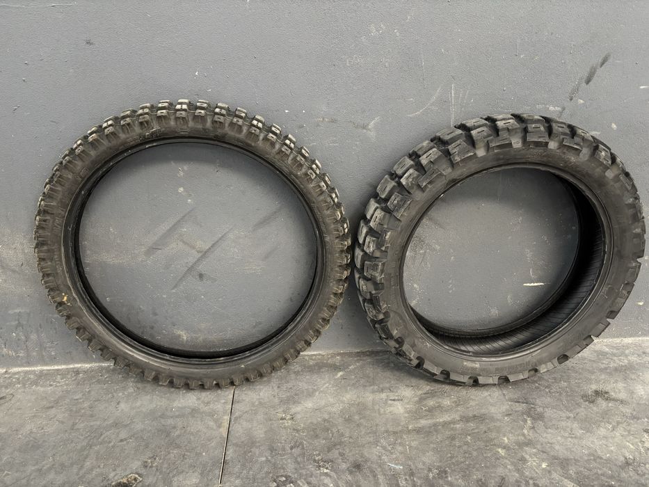 Motoz 150/70-18 e 90/90-21