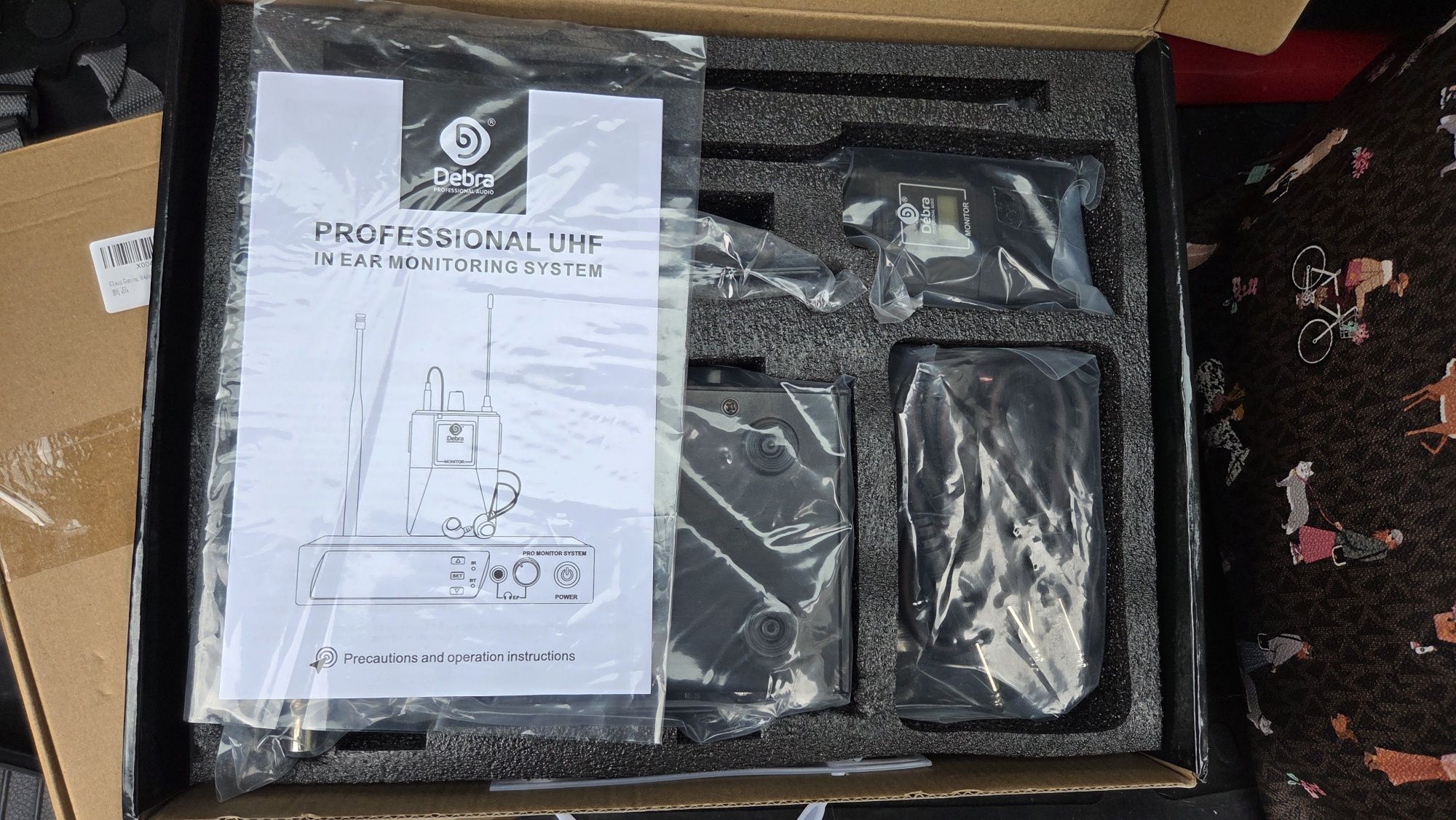 Debra Audio PRO ER-102UHF bezprzewodowy system monitorowania dousznego
