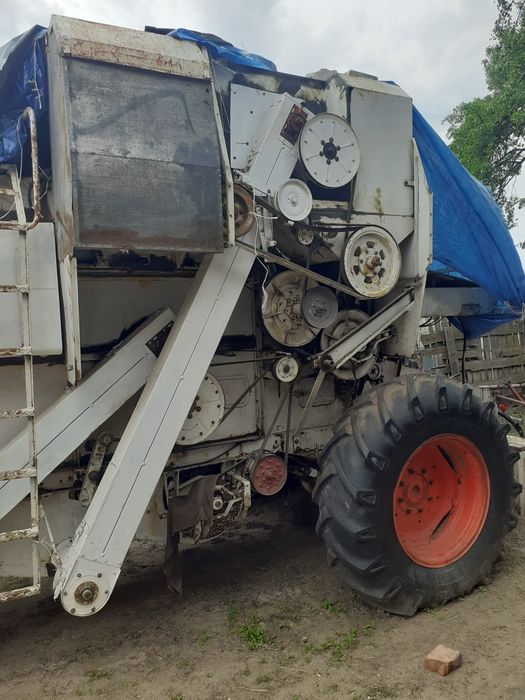 Продам зерновий комбайн KOLA HYDROMAT