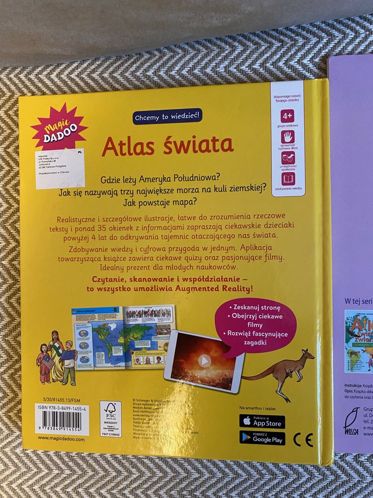 Atlas Polski i świata z naklejkami i okienkami dla dzieci